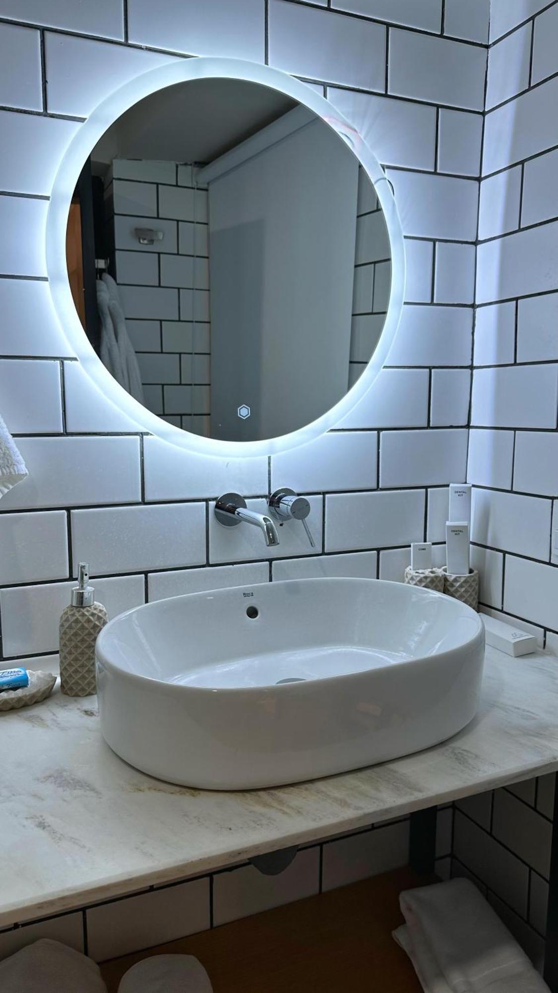The Avenue Hotel イスラマバード エクステリア 写真